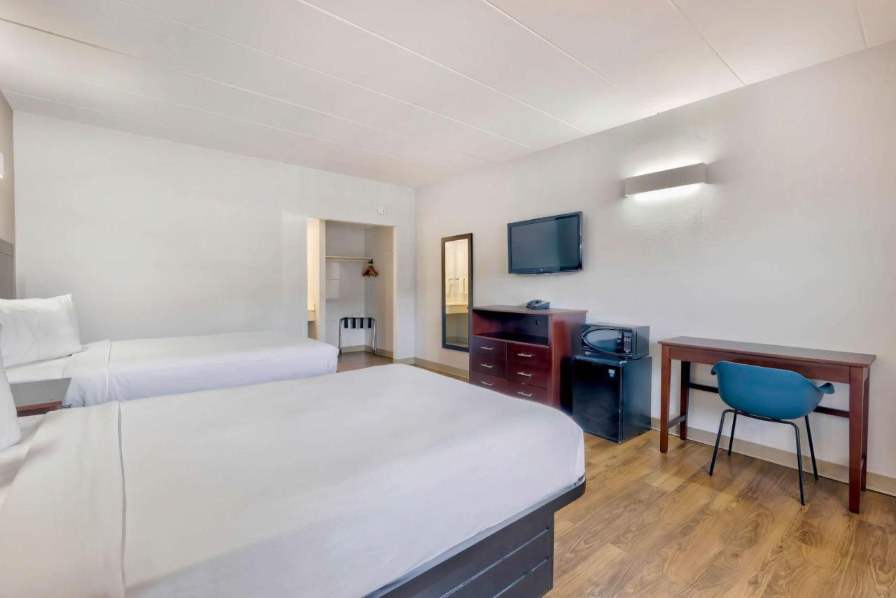 Motel 6-Falls Church, Va - Arlington Boulevard Eksteriør bilde