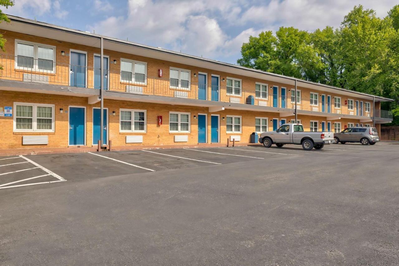 Motel 6-Falls Church, Va - Arlington Boulevard Eksteriør bilde