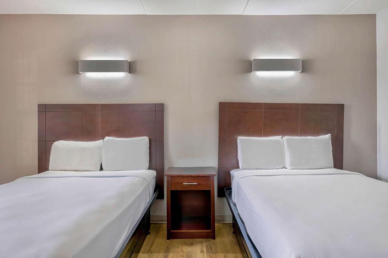 Motel 6-Falls Church, Va - Arlington Boulevard Eksteriør bilde
